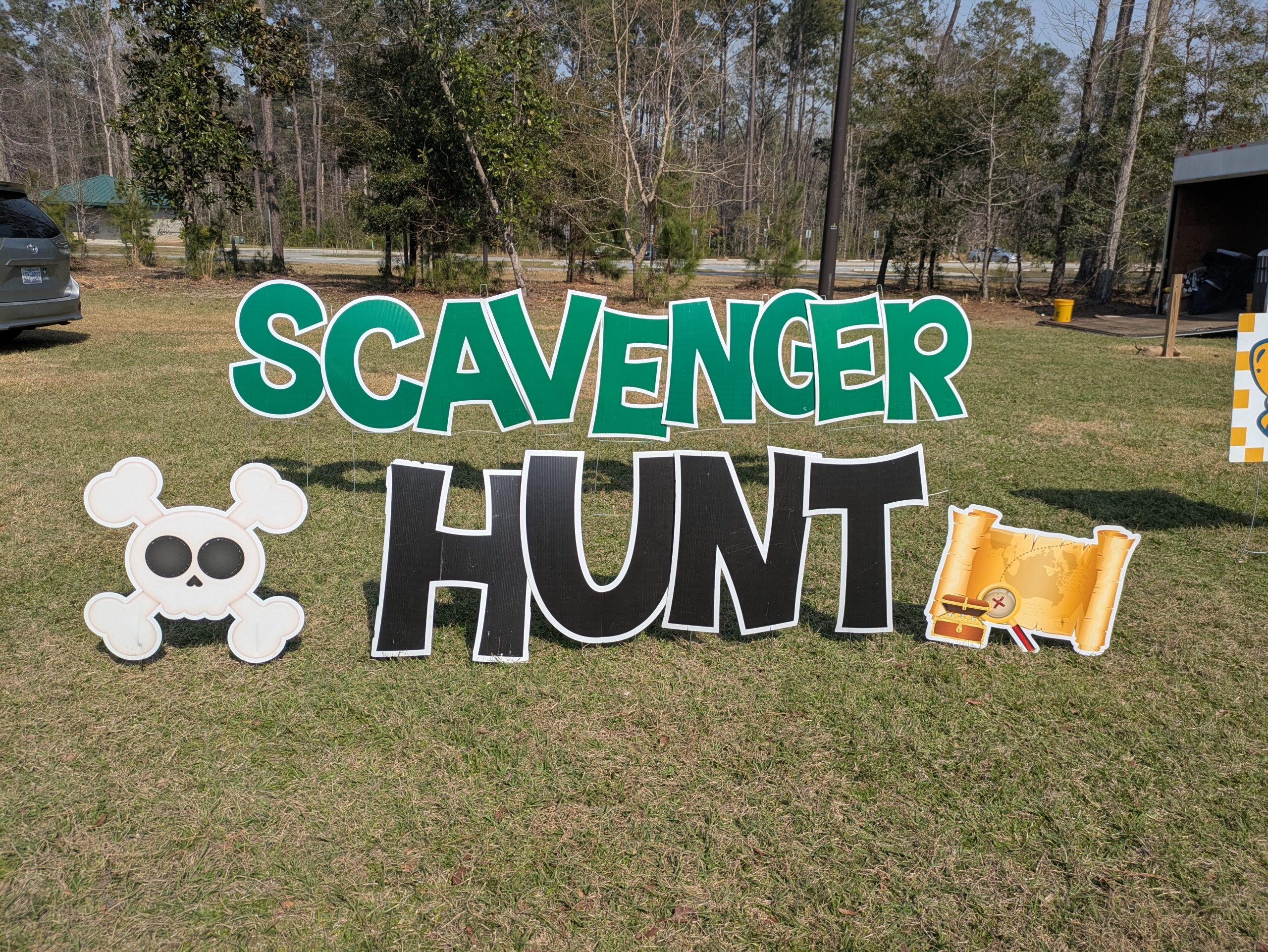 scavenger hunt - movie night - live like locals savannah